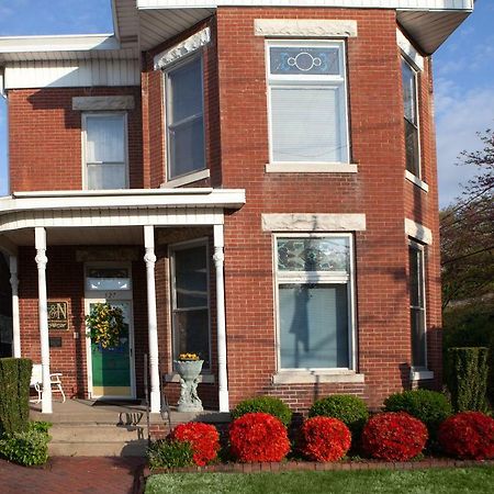 L&N Bed And Breakfast Ltd Henderson Bagian luar foto