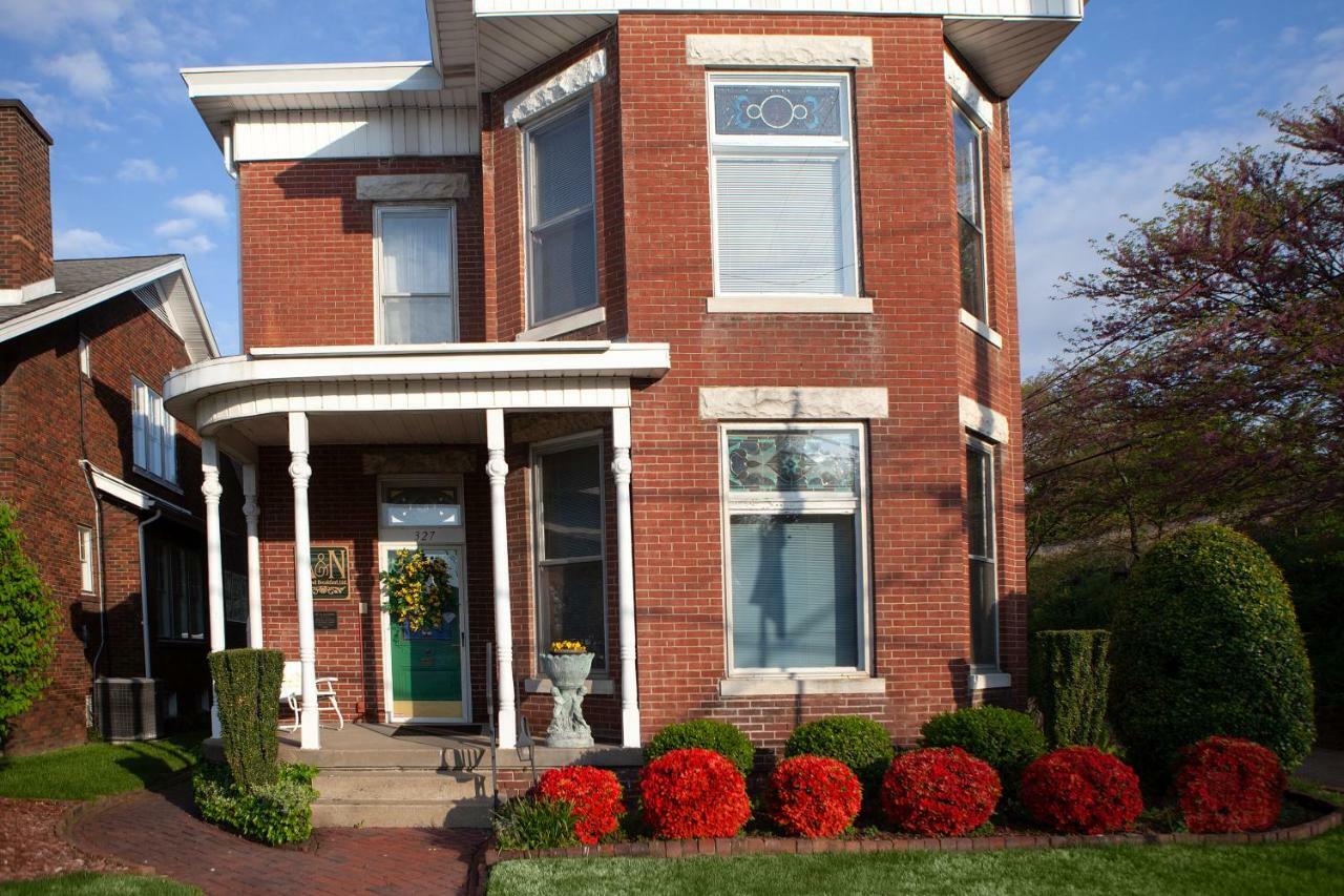 L&N Bed And Breakfast Ltd Henderson Bagian luar foto